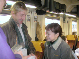 �]���^��