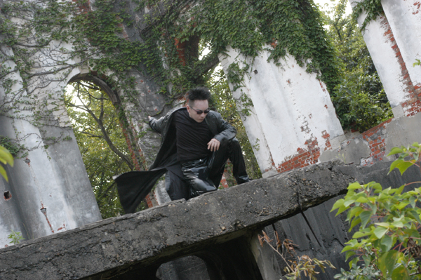 �����E�����B����