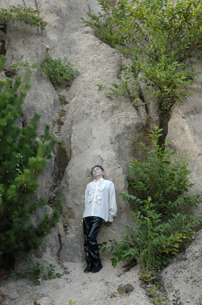 �����E�����B����