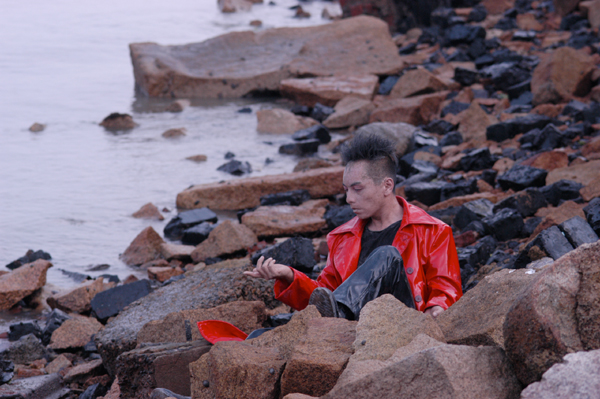 �����E�����B����